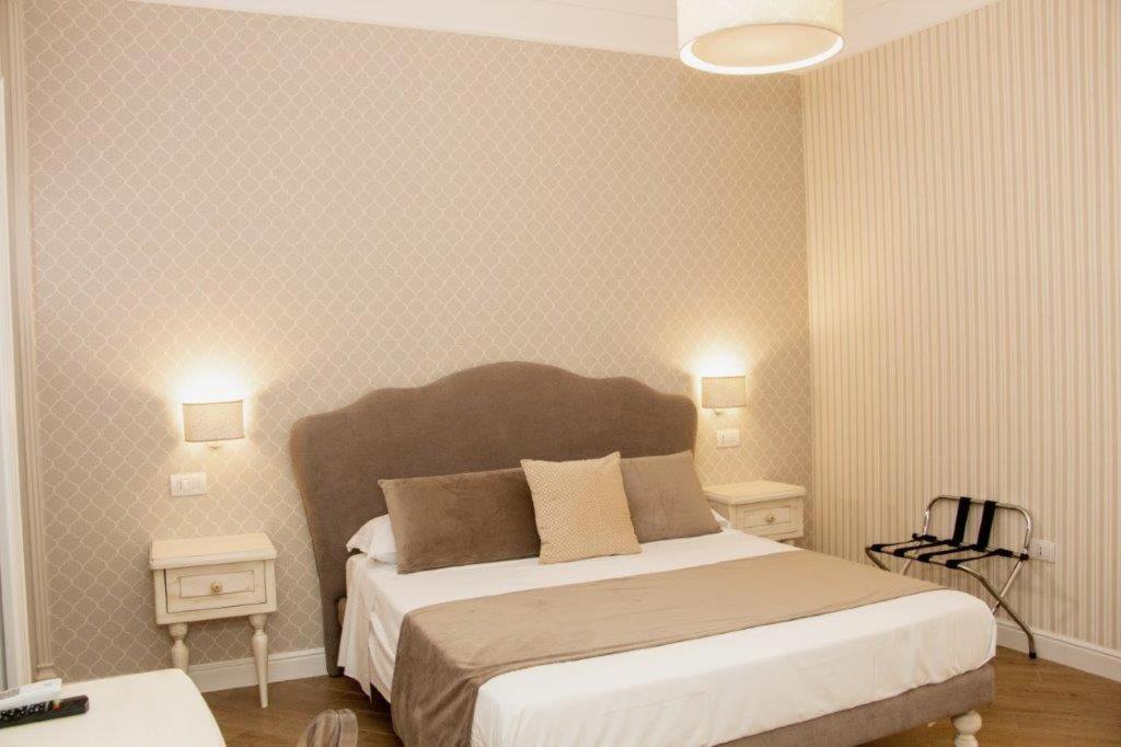 Hotel Florita Napoli Extérieur photo
