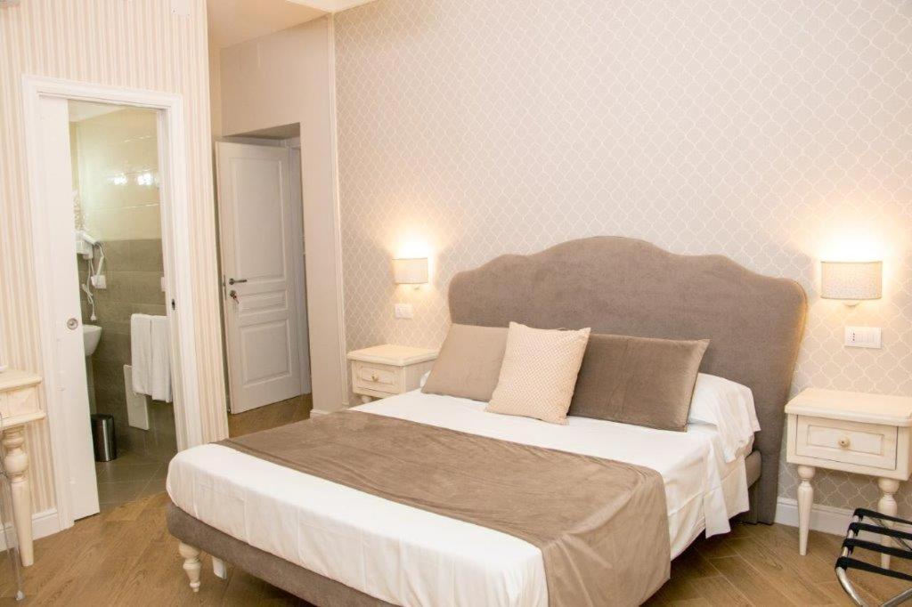 Hotel Florita Napoli Extérieur photo