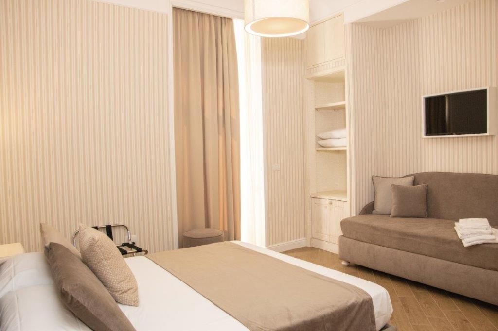 Hotel Florita Napoli Extérieur photo