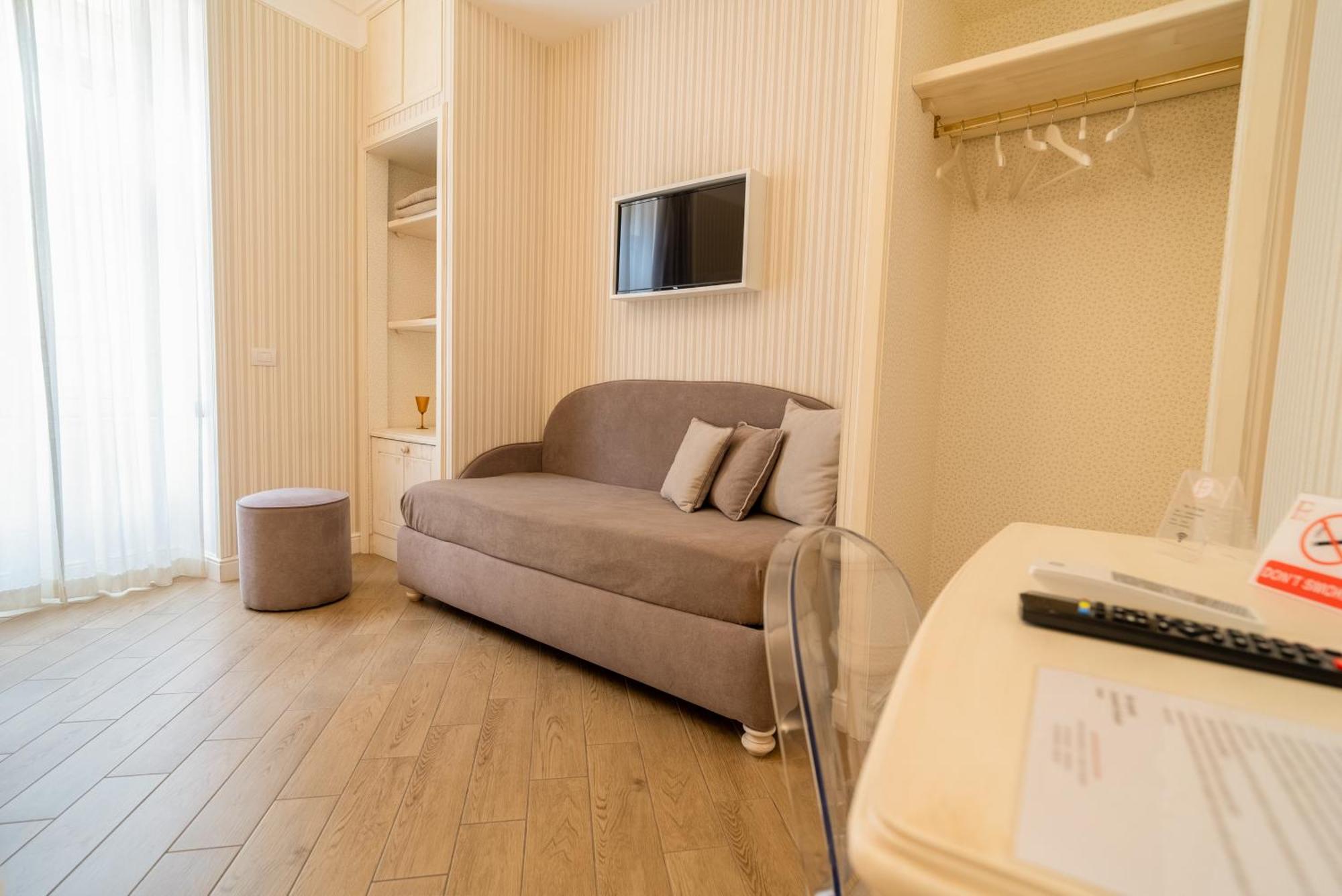 Hotel Florita Napoli Extérieur photo