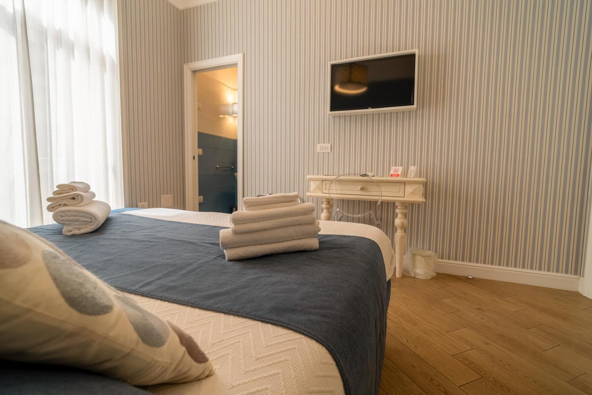 Hotel Florita Napoli Extérieur photo