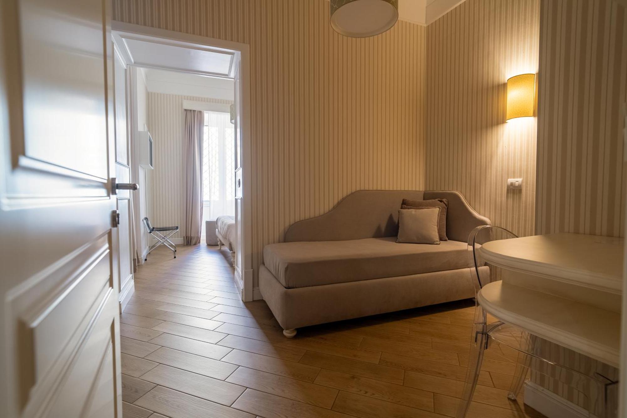 Hotel Florita Napoli Extérieur photo