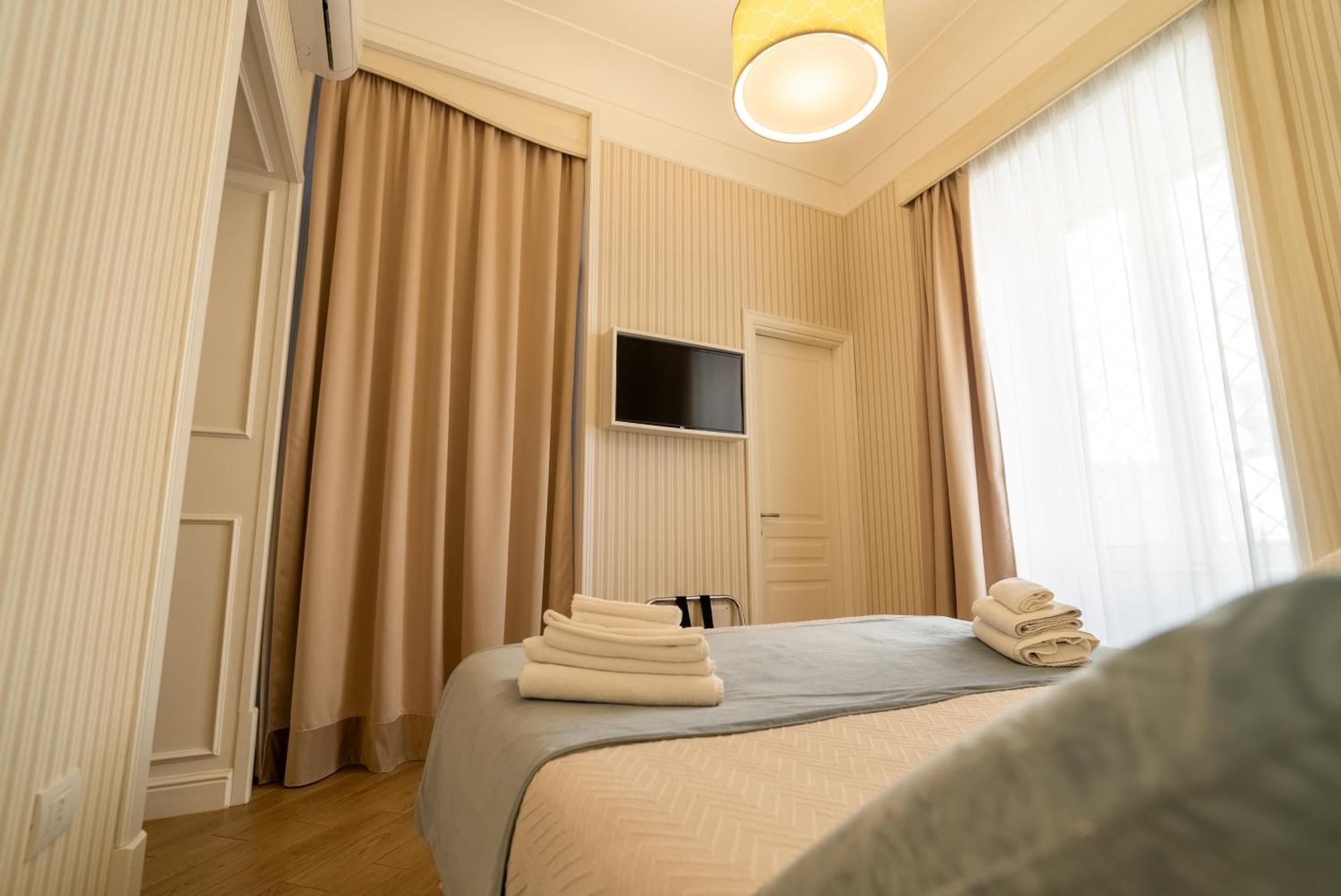 Hotel Florita Napoli Extérieur photo