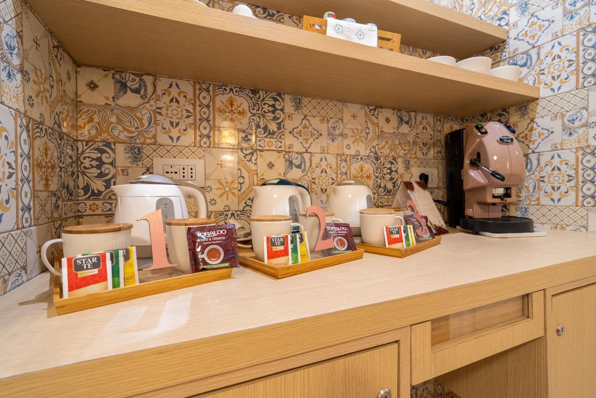 Hotel Florita Napoli Extérieur photo