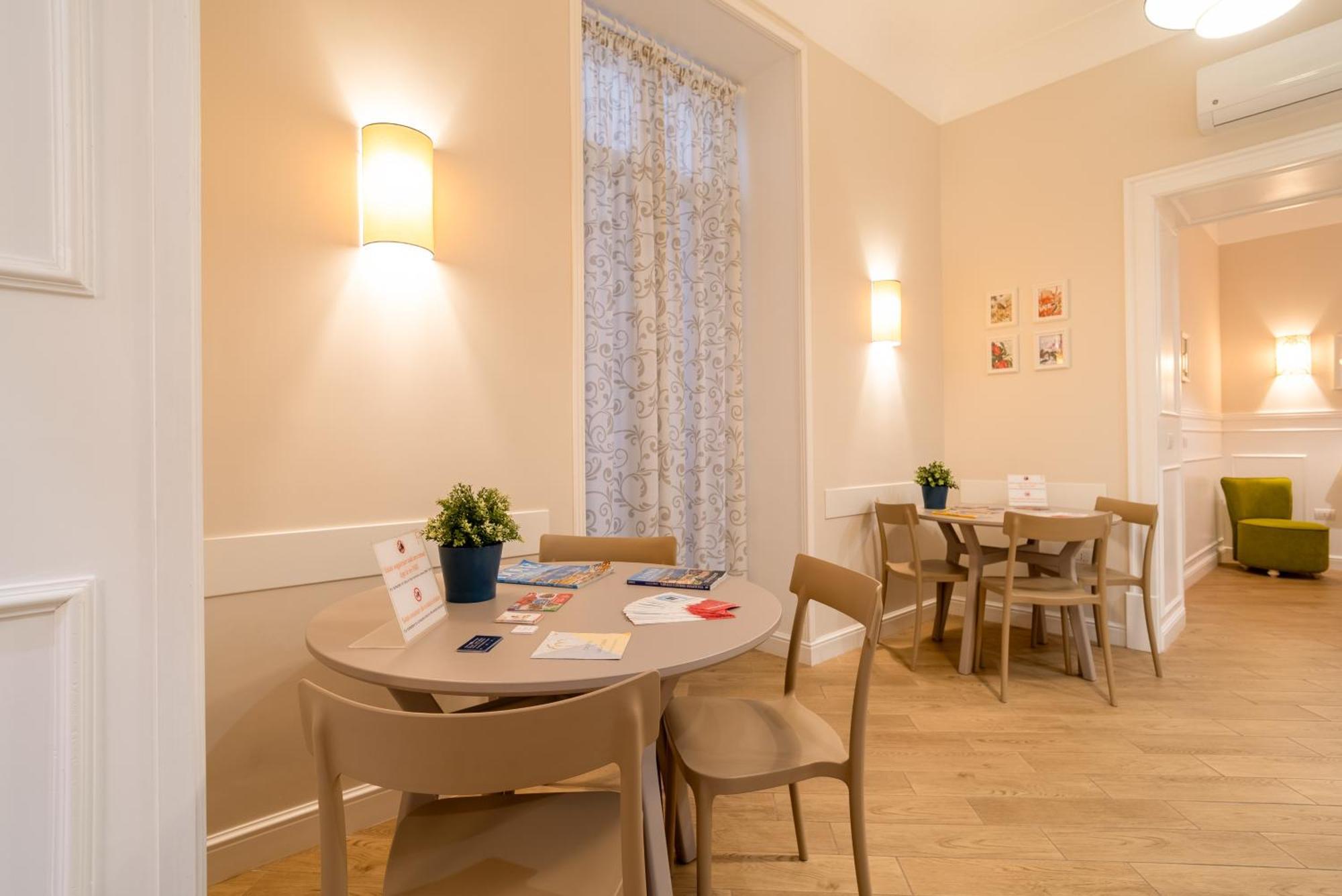 Hotel Florita Napoli Extérieur photo